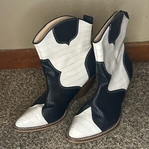 Elegant Two-Tone Ankle Booties